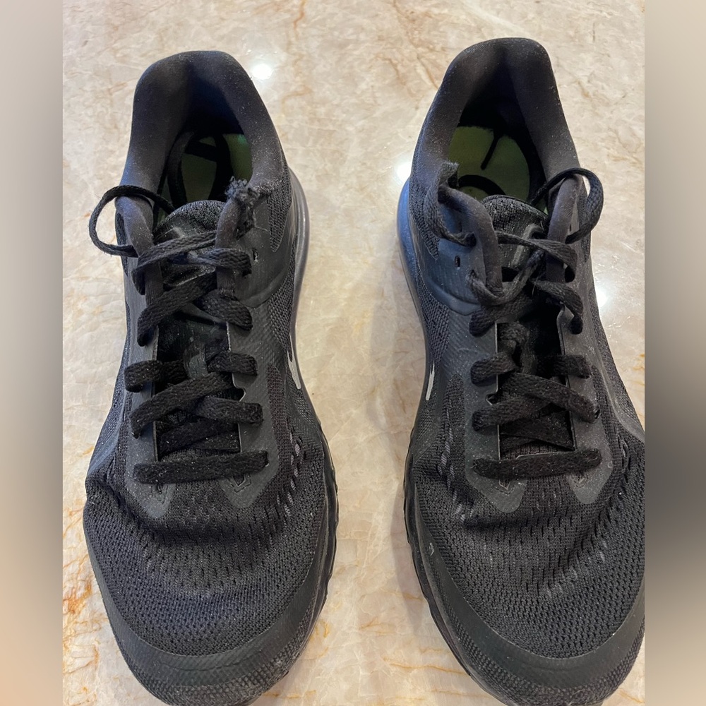 Men’s 10 Nike Shoes GUC SFPF